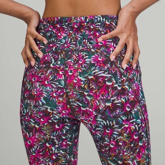 EUC Lululemon | Swift Speed High-Rise Crop 21" Size 8 - Picture 4 of 11